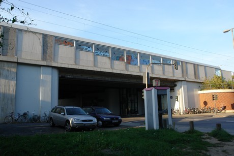 bahnhof-loevenich