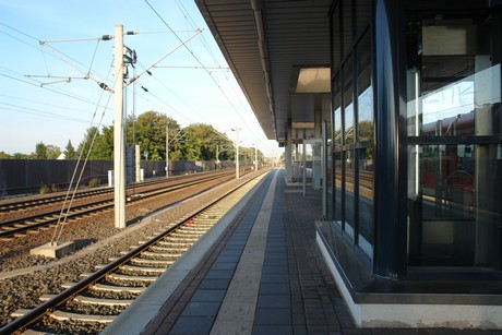 bahnhof-loevenich