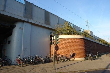 bahnhof-loevenich