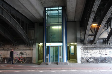bahnhof-nippes