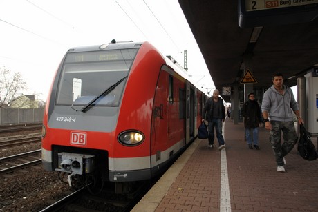 bahnhof-nippes