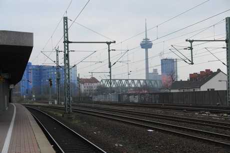 bahnhof-nippes