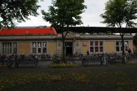 bahnhof-koeln-west