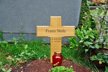 friedhof-loevenich