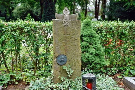 friedhof-loevenich