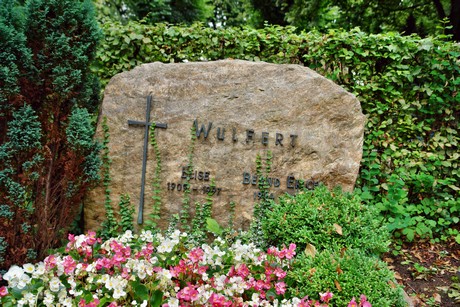 friedhof-loevenich