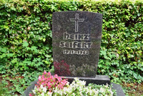 friedhof-loevenich