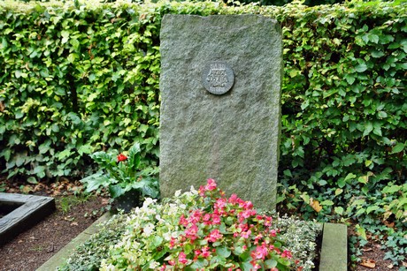 friedhof-loevenich