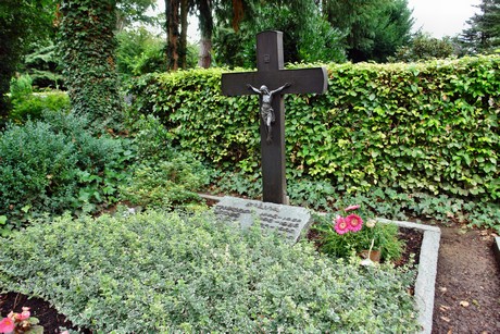 friedhof-loevenich