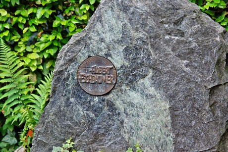 friedhof-loevenich