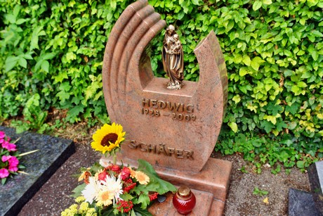 friedhof-loevenich