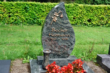 friedhof-loevenich