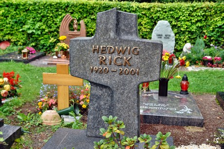 friedhof-loevenich