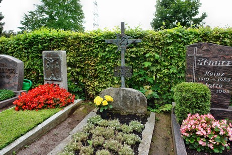 friedhof-loevenich