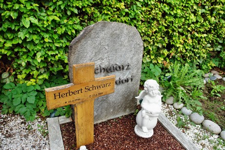 friedhof-loevenich
