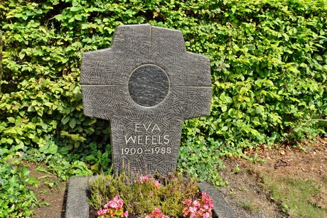 friedhof-loevenich