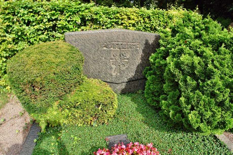 friedhof-loevenich