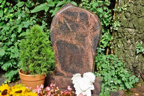 friedhof-loevenich