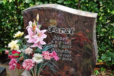 friedhof-loevenich