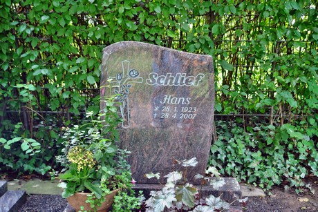friedhof-loevenich