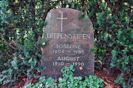 friedhof-loevenich