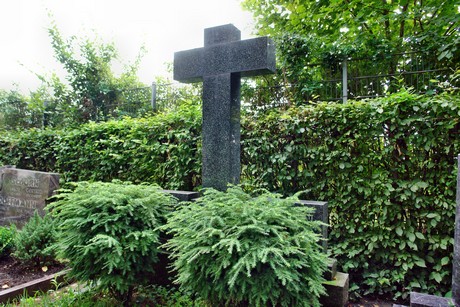 friedhof-loevenich