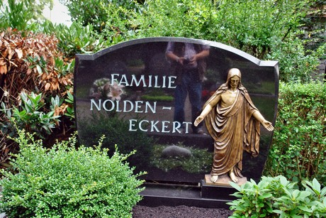 friedhof-loevenich