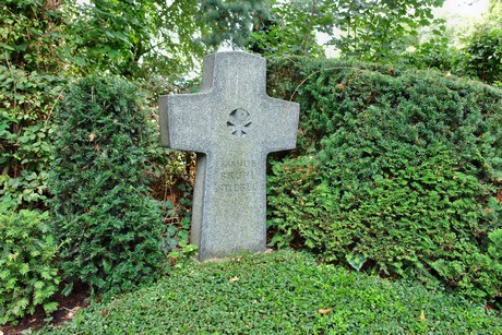 friedhof-loevenich