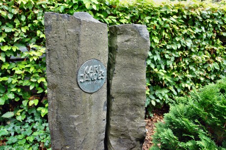 friedhof-loevenich