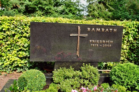 friedhof-loevenich