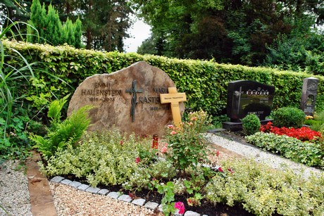 friedhof-loevenich