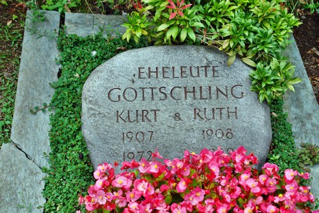friedhof-loevenich