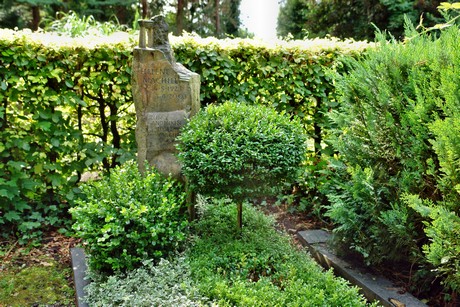 friedhof-loevenich