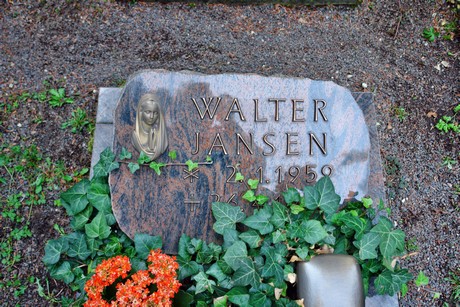 friedhof-niehl