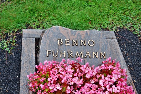 friedhof-niehl