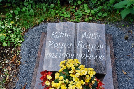 friedhof-niehl