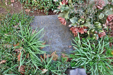 ostfriedhof