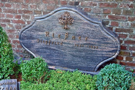 friedhof-suerth