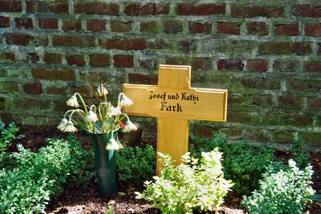 friedhof-suerth