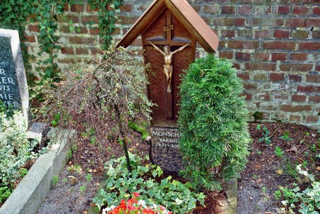 friedhof-suerth