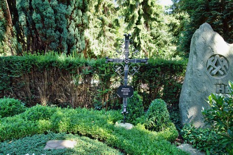 friedhof-suerth