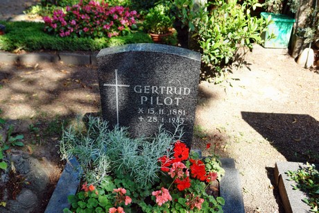 friedhof-suerth