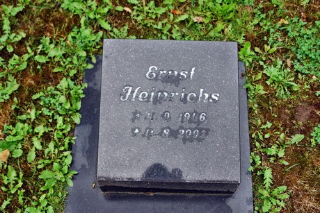 friedhof-suerth