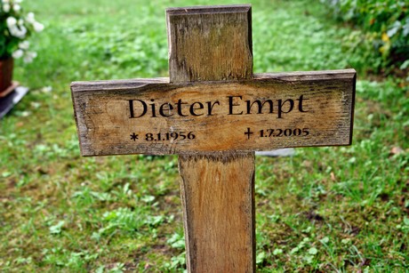 friedhof-suerth