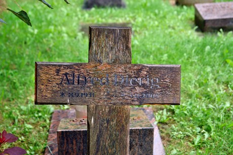 friedhof-suerth