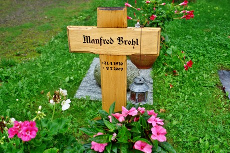 friedhof-suerth