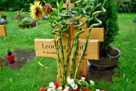 friedhof-suerth