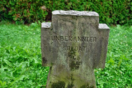 friedhof-suerth