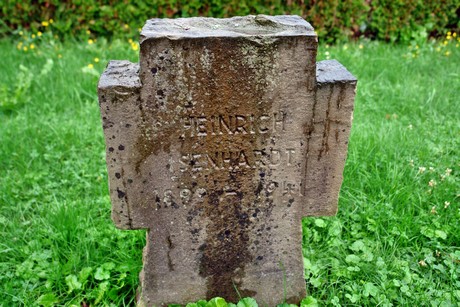 friedhof-suerth