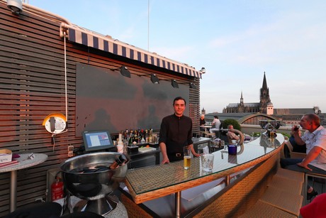 sky-lounge